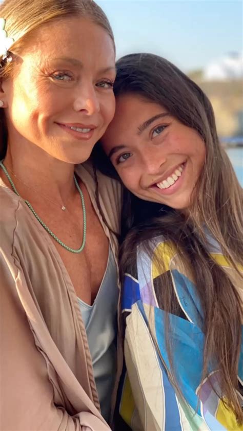 pool lola consuelos|Kelly Ripas daughter shared revealing bikini photo:。